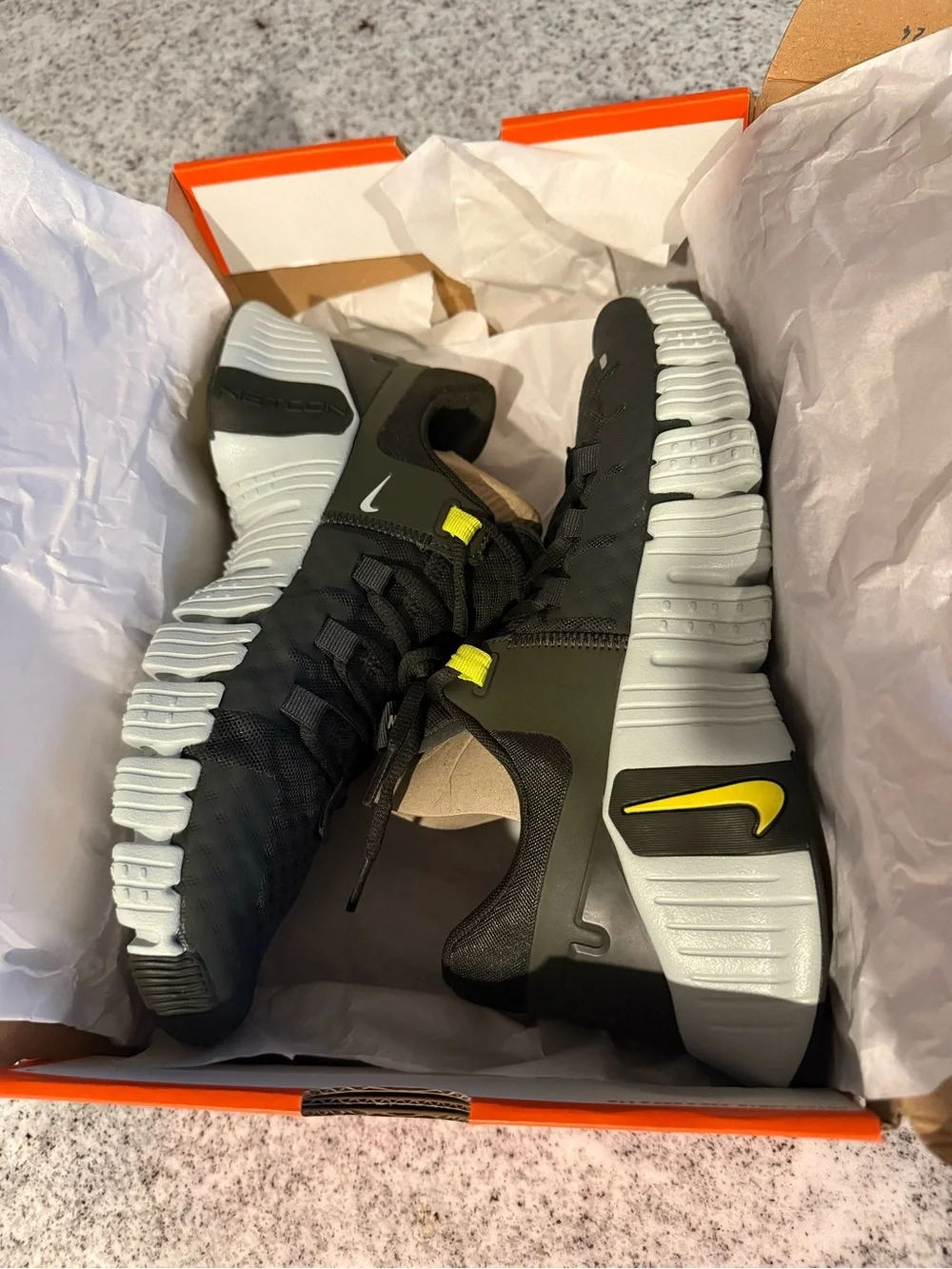 NWT Nike Free Metcon 5 'Sequoia High Voltage'